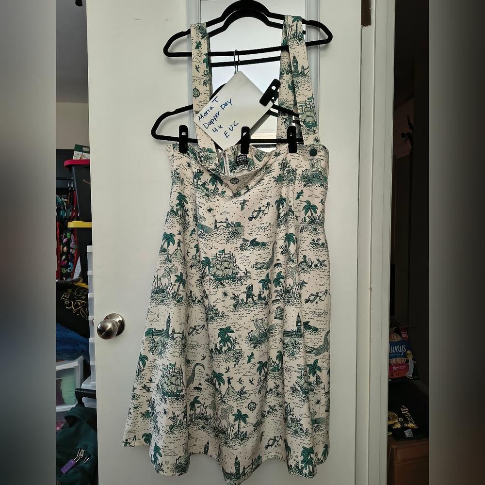 Unique Vintage/Dapper Day 1950s Style Neverland Print Jumper Circle Skirt 4x EUC